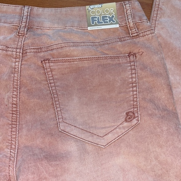 Indigo Rein junior girls Color Flex midrise skinny corduroy pants Size 7 - Picture 13 of 13